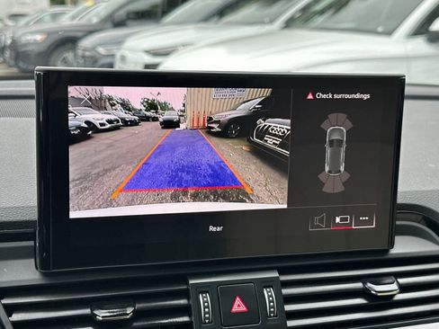 Used 2023 Audi Q5 2.0T Premium w/ Convenience Package image 19