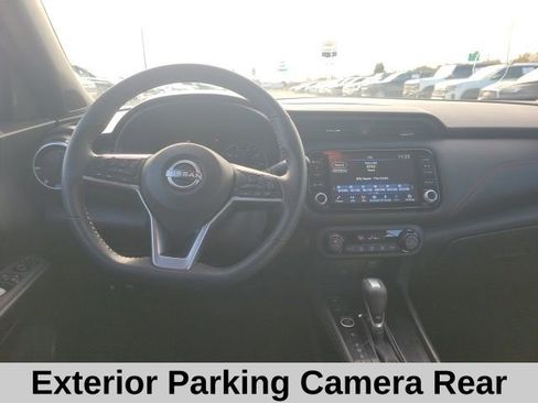 Used 2024 Nissan Kicks SR image 4