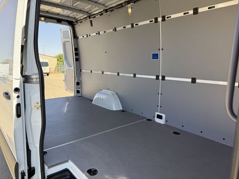 New 2025 Mercedes-Benz Sprinter 2500 image 13