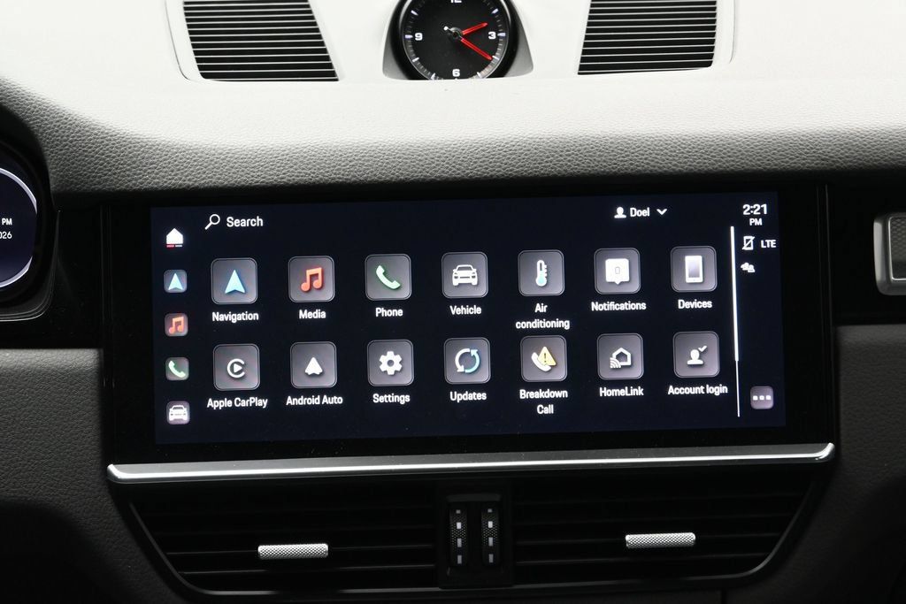 Certified 2023 Porsche Cayenne Platinum Edition AWD/4WD image 21