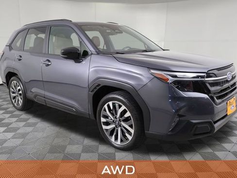 Used 2025 Subaru Forester Touring image 4