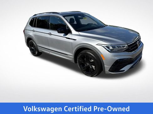 Certified 2023 Volkswagen Tiguan SE R-Line FWD image 8