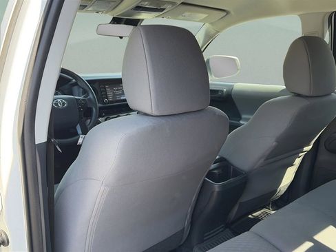 Used 2020 Toyota Tacoma SR AWD/4WD image 23