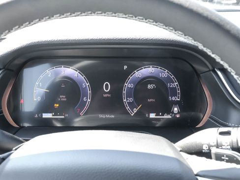 New 2025 Jeep Grand Cherokee Altitude image 23