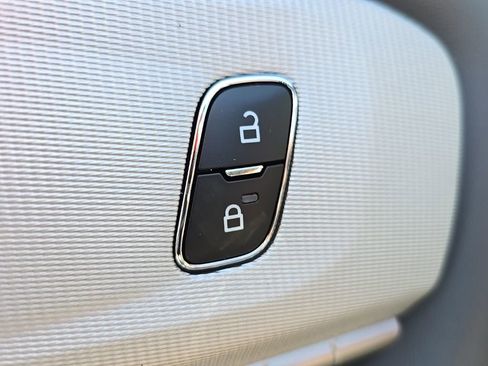 New 2026 Ford Explorer Active w/ Active Comfort Package AWD/4WD image 9