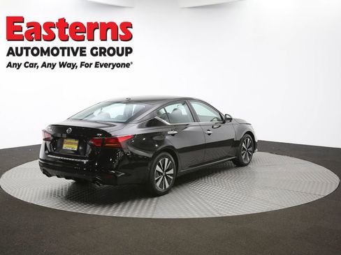 Used 2021 Nissan Altima 2.5 SV w/ SV Premium Package image 38