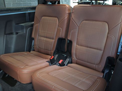 Used 2024 Ford Bronco Heritage Edition AWD/4WD image 41