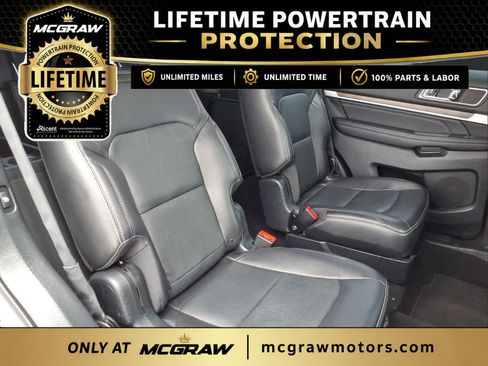 Used 2018 Ford Explorer Limited w/ Equipment Group 301A FWD image 13