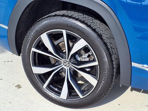 Certified 2025 Volkswagen Atlas SEL Premium R-Line AWD/4WD image 5