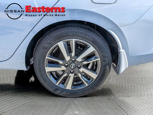 New 2025 Nissan Versa SV w/ Trunk Package image 9