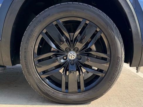 Used 2019 Volkswagen Atlas SEL Premium image 59