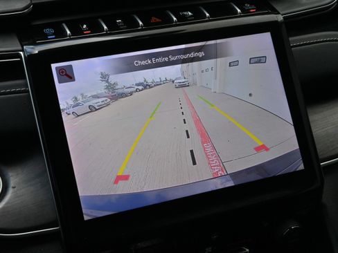Used 2023 Jeep Grand Cherokee 4WD 4xe image 19
