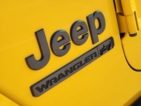 Used 2021 Jeep Wrangler Unlimited Sport AWD/4WD image 13