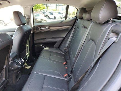 Used 2018 Alfa Romeo Stelvio Ti AWD/4WD image 18