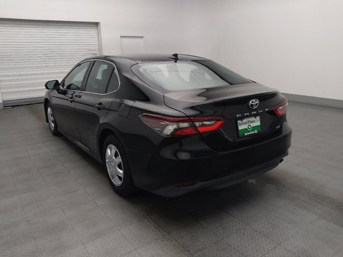 Used 2021 Toyota Camry LE FWD image 5