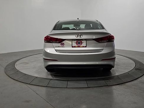 Used 2018 Hyundai Elantra SEL image 4