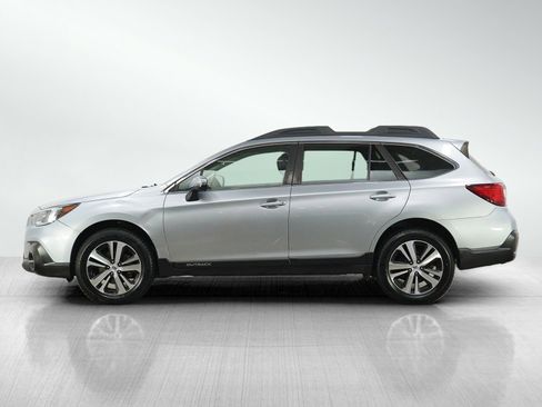 Used 2019 Subaru Outback 2.5i Limited AWD/4WD image 2