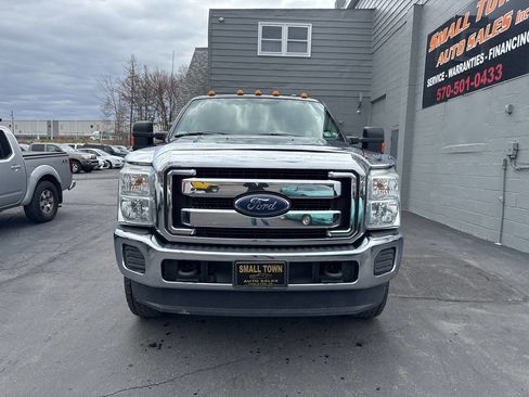 Used 2016 Ford F250 XLT w/ Snow Plow Prep Package image 2