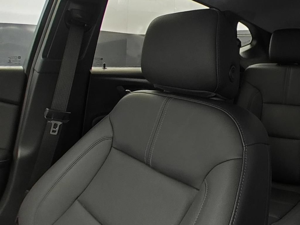 Certified 2022 Chevrolet Blazer LT AWD/4WD image 9