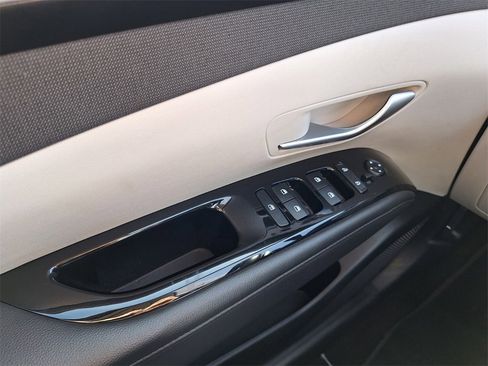 Used 2024 Hyundai Tucson Limited image 19