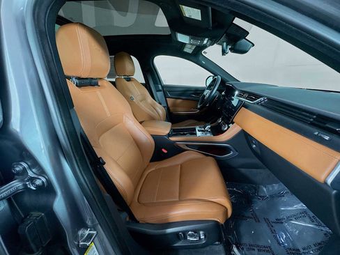 Used 2025 Jaguar F-PACE R-Dynamic S image 28