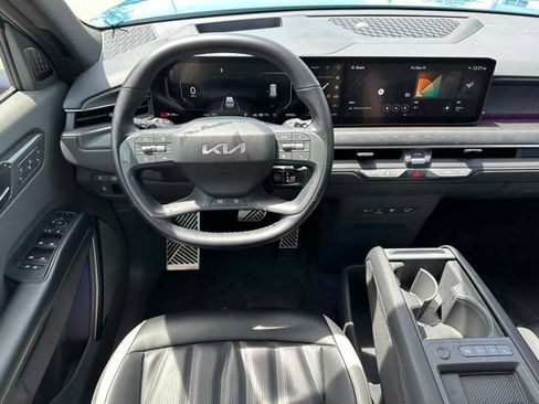 Used 2024 Kia EV9 GT-Line AWD/4WD image 21