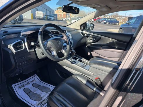Used 2018 Nissan Murano Platinum image 9
