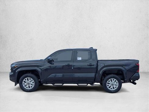 Used 2025 Toyota Tacoma SR5 image 5