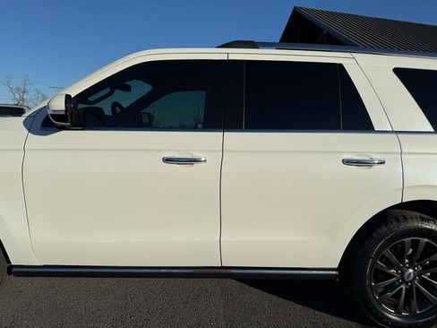 Used 2021 Ford Expedition Limited image 40