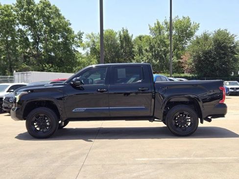 Used 2025 Toyota Tundra Platinum AWD/4WD image 5