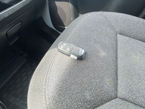 Used 2024 RAM ProMaster 2500 w/ Convenience Group image 30