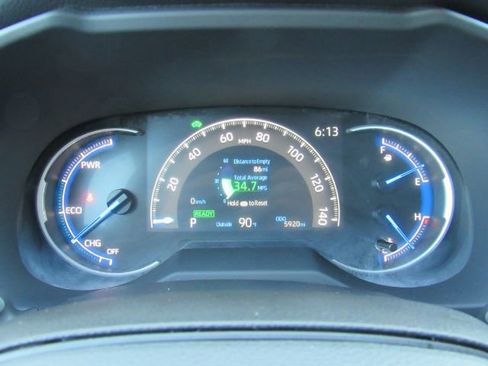 Used 2025 Toyota RAV4 LE image 34