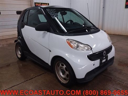 Used 2013 smart fortwo pure image 1
