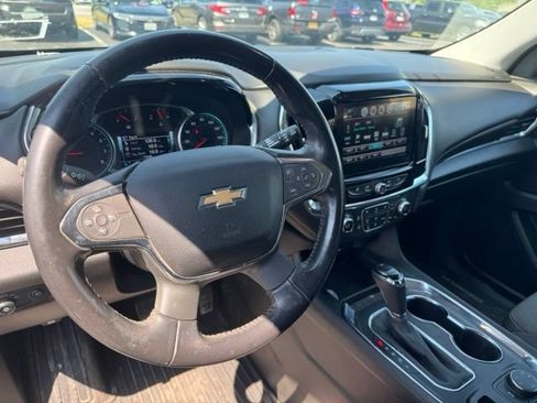 Used 2019 Chevrolet Traverse LT AWD/4WD image 16