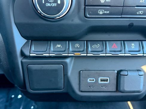 Certified 2022 Chevrolet Silverado 1500 Custom Trail Boss image 32