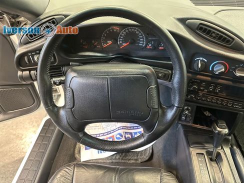 Used 1995 Chevrolet Camaro Z28 RWD image 16