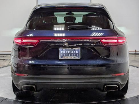 Used 2022 Porsche Cayenne image 8