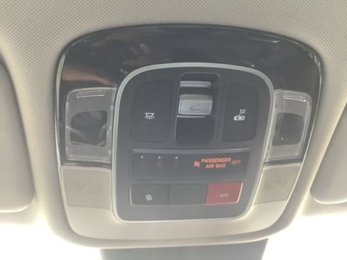 Used 2024 Hyundai Tucson Limited AWD/4WD image 32