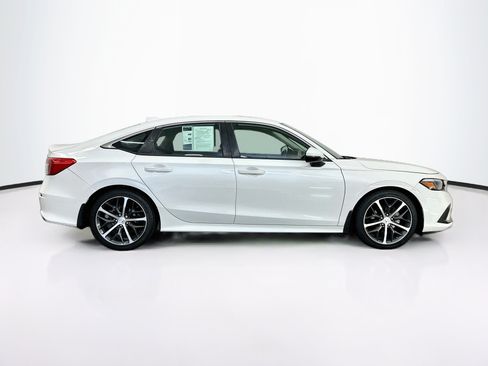 Used 2024 Honda Civic Touring image 10