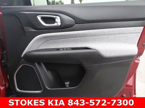 Used 2022 Jeep Compass Latitude image 26