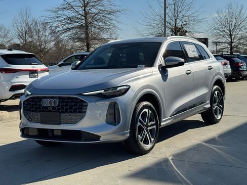 New 2025 Audi Q5 Premium Plus image 9