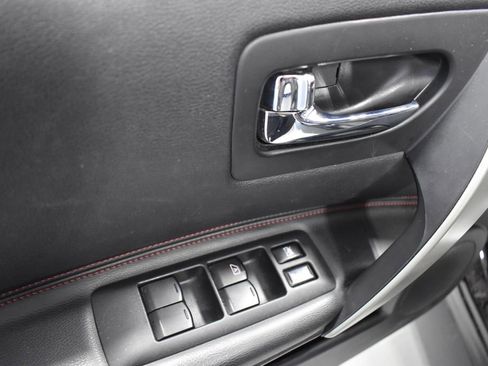 Used 2013 Nissan Rogue SL AWD/4WD image 12