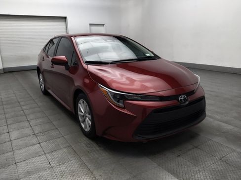 Used 2023 Toyota Corolla LE w/ LE Convenience Package FWD image 13