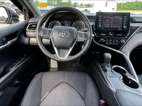 Used 2021 Toyota Camry LE FWD image 8
