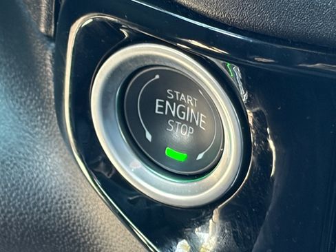 Used 2024 Chevrolet Silverado 1500 High Country RWD image 28