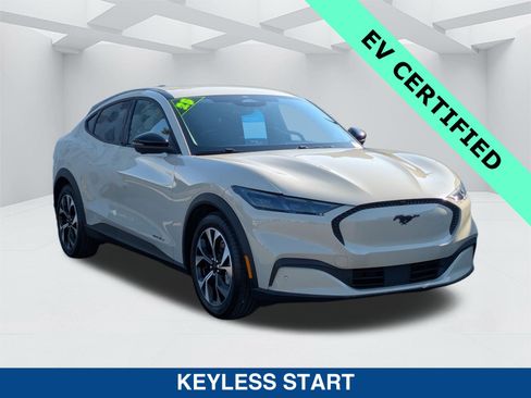 Certified 2025 Ford Mustang Mach-E Select RWD image 2
