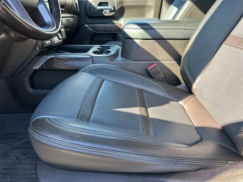 Used 2020 GMC Sierra 2500 Denali w/ Denali Ultimate Package image 10