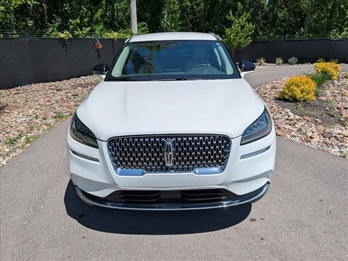 Certified 2022 Lincoln Corsair AWD w/ Equipment Group 101A image 8