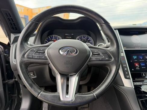 Used 2018 INFINITI Q60 2.0t w/ Cargo Package RWD image 17