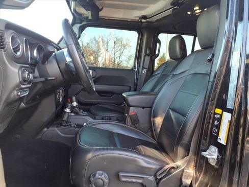 Used 2023 Jeep Wrangler Sahara w/ Cold Weather Group image 12